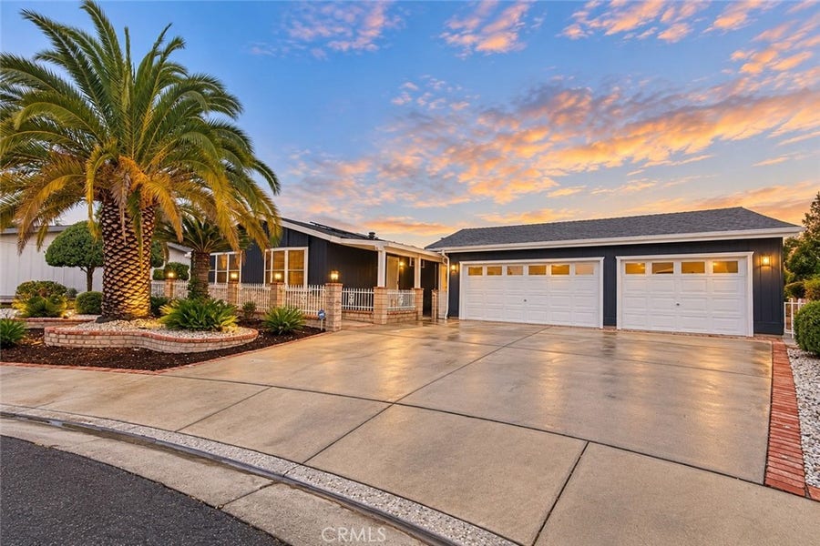Property photo for 1646 Fig Tree Court, Hemet, CA