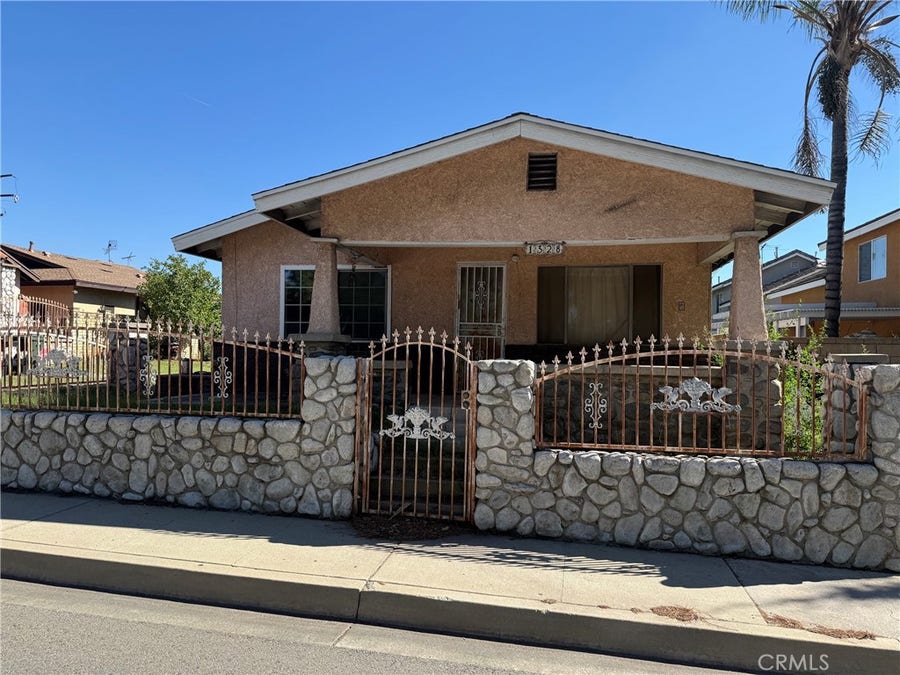 Property photo for 1328 N campus Avenue, Upland, CA