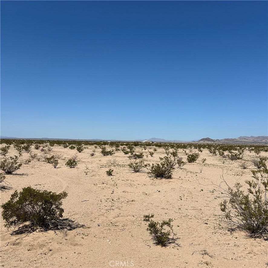 Property photo for 1102 Samarkland Dr, Palms, CA