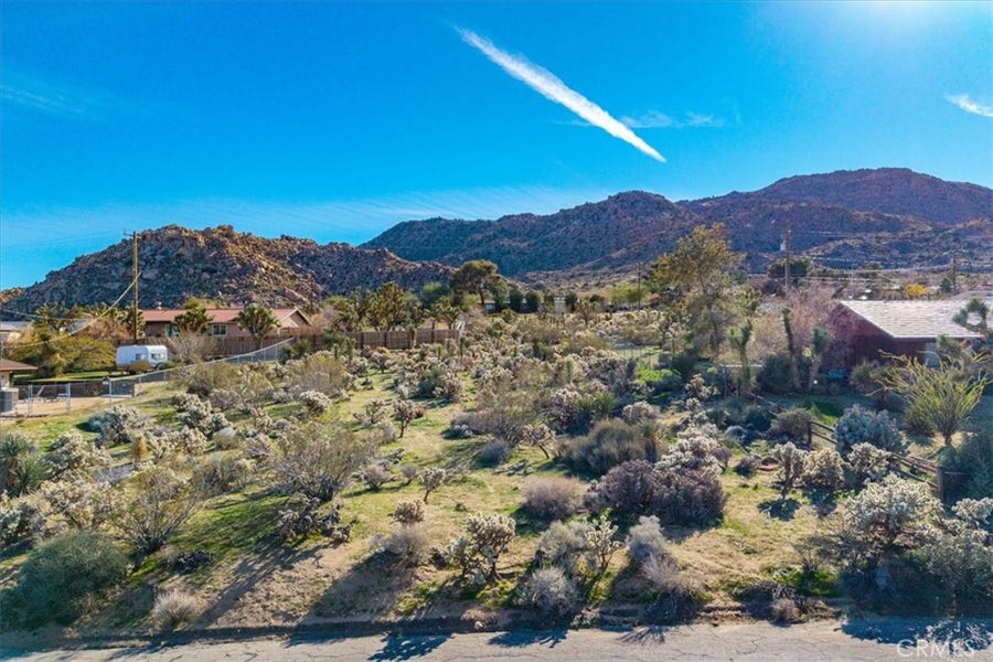 Property photo for 61017 Navajo Trail, Joshua Tree, CA