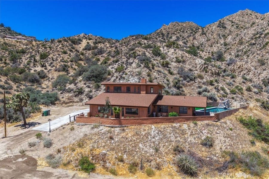 Property photo for 53944 Canyon, Yucca Valley, CA