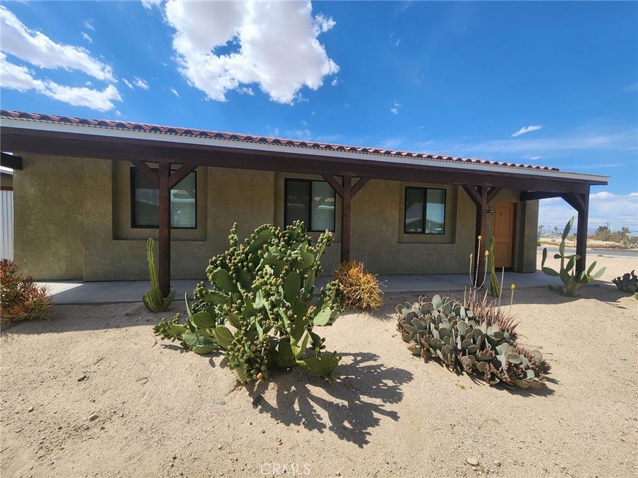 Property photo for 6627 National Park Drive, #2, Palms, CA