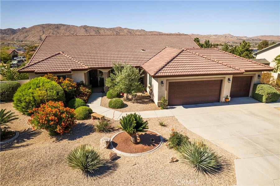 Property photo for 56136 Mountain View, Yucca Valley, CA