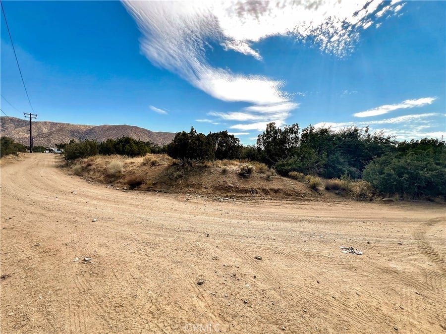 Property photo for 0 Four Winds Rd., Juniper Hills, CA