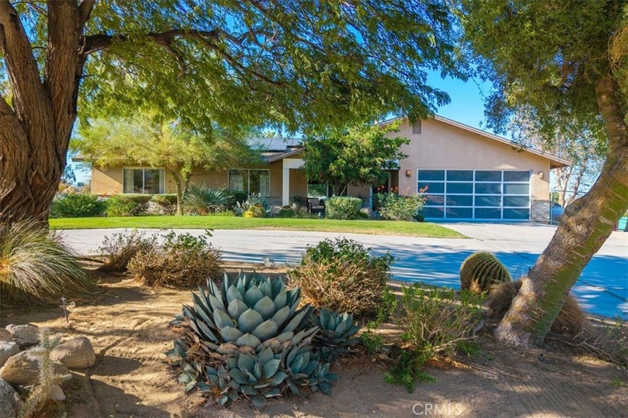 Property photo for 61676 Pueblo Trail, Joshua Tree, CA