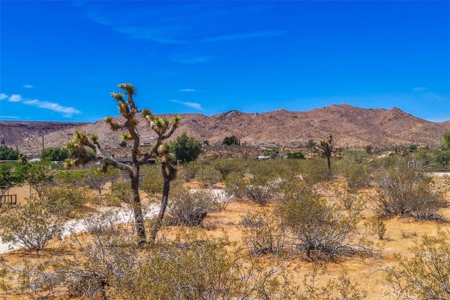 Property photo for 55926 Tananger Road, Yucca Valley, CA