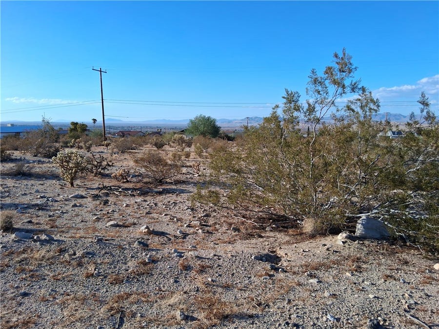 Property photo for 111 Morning Drive, Palms, CA