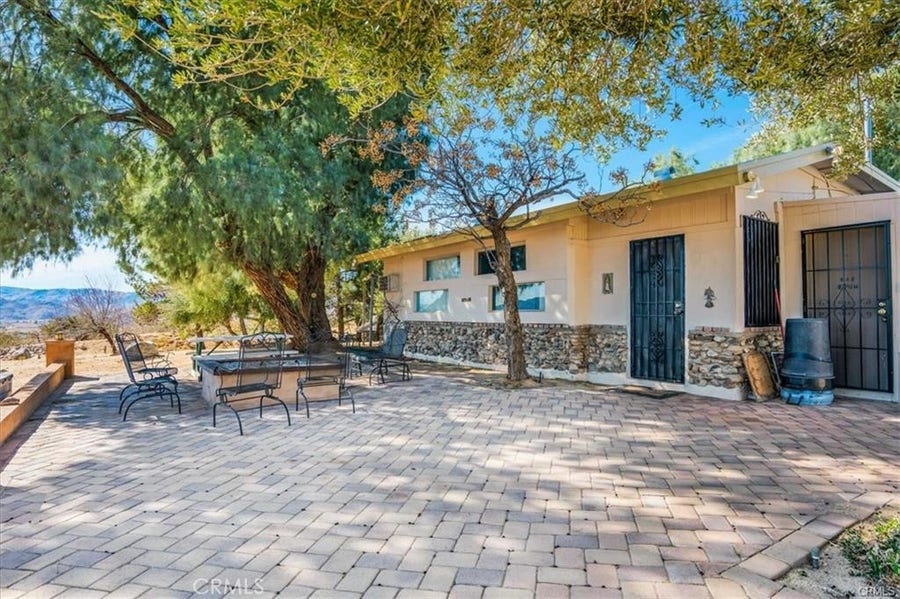 Property photo for 3961 Avenida Del Sol, Joshua Tree, CA