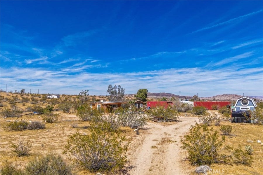 Property photo for 1022 Chuckawalla Road, Landers, CA