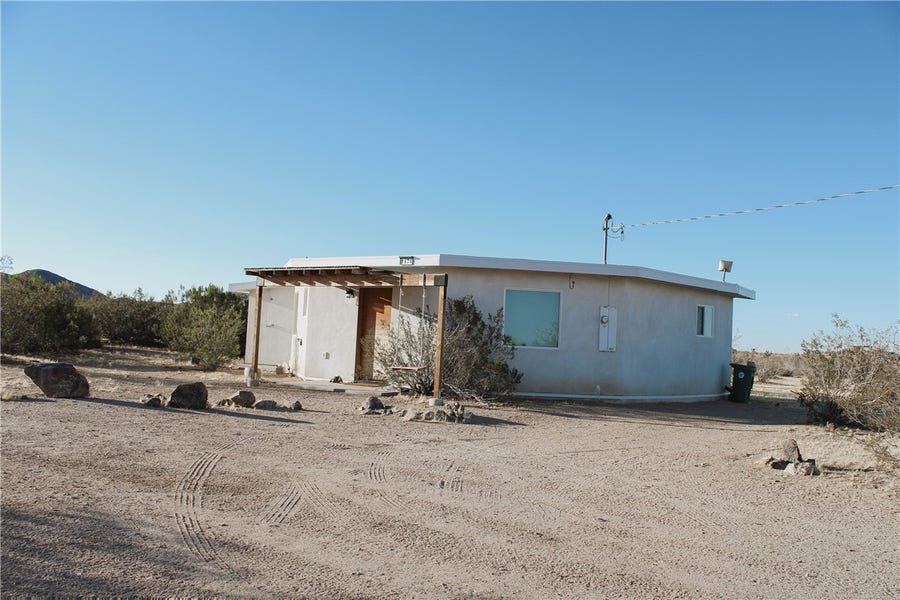 Property photo for 1674 Mason Dixon, Joshua Tree, CA