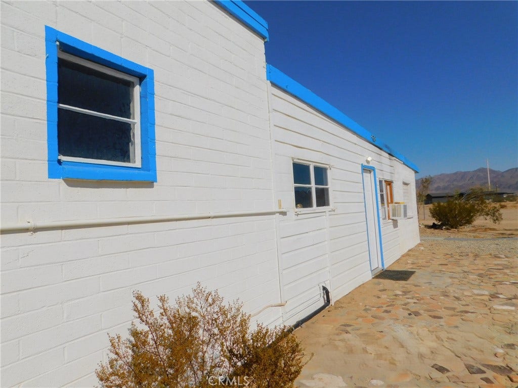 5052 Henry, Palms, CA 92277 5052 Henry, Palms, CA 92277