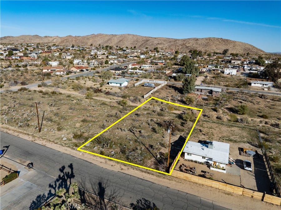 Property photo for 61954 Plaza Road, Joshua Tree, CA