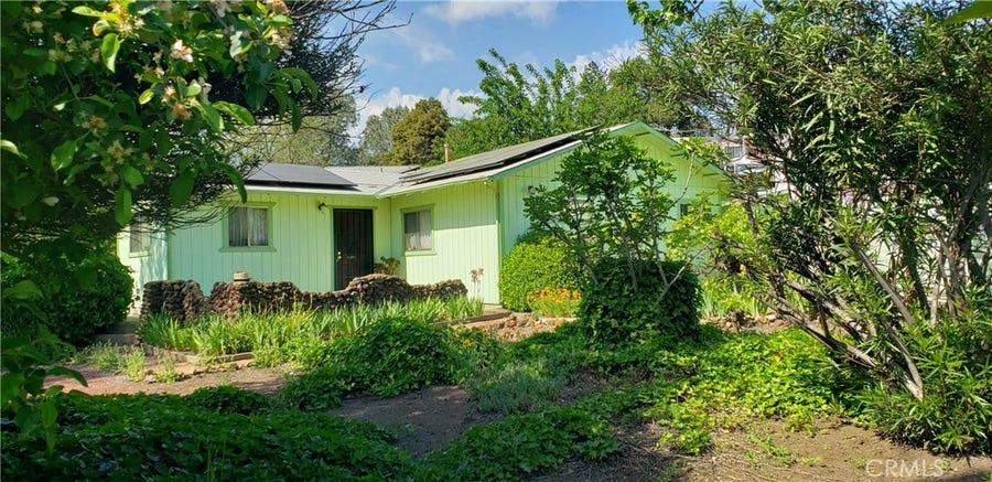 Property photo for 14002 Lakeshore Drive, Clearlake, CA