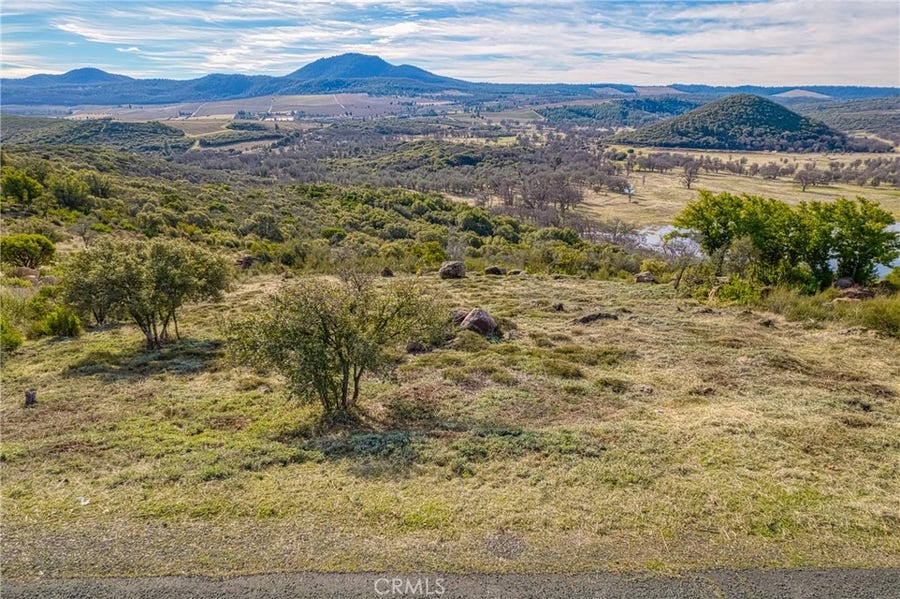 Property photo for 5677 Ponca Way, Kelseyville, CA