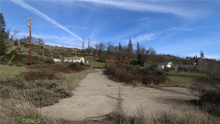 Property photo for 15057 E Hoberg Drive, Cobb, CA