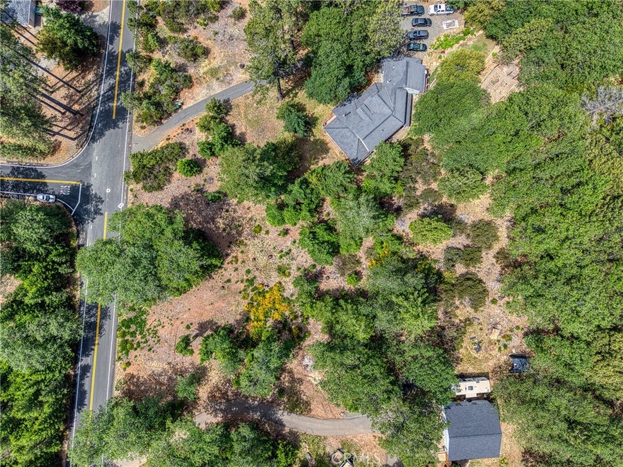 Property photo for 8713 Fox Dr, Cobb, CA