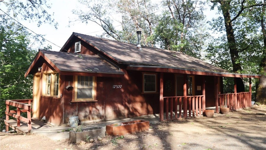 Property photo for 17327 Bay Leaf Road, Cobb, CA