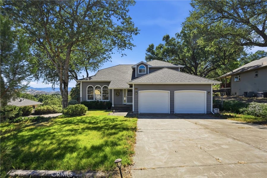 Property photo for 18325 Pinnacle Court, Hidden Valley Lake, CA