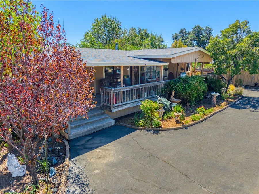 Property photo for 20776 Napa Avenue, Middletown, CA
