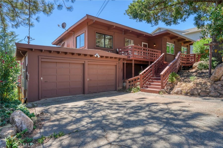 Property photo for 10377 Walnut Way, Kelseyville, CA