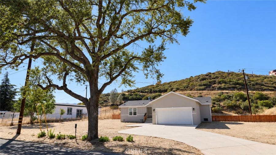 Property photo for 21305 Stewart Street, Middletown, CA