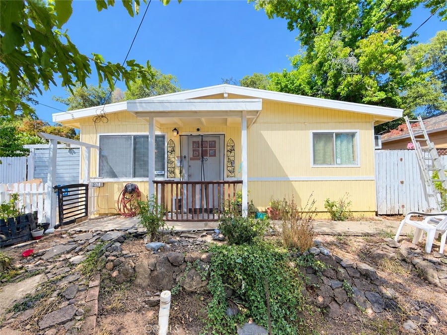 Property photo for 570 6th, Lakeport, CA