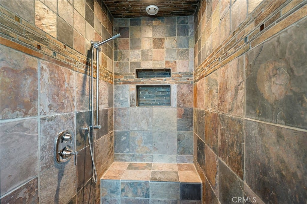 405 Island View, Smith River, CA 95567