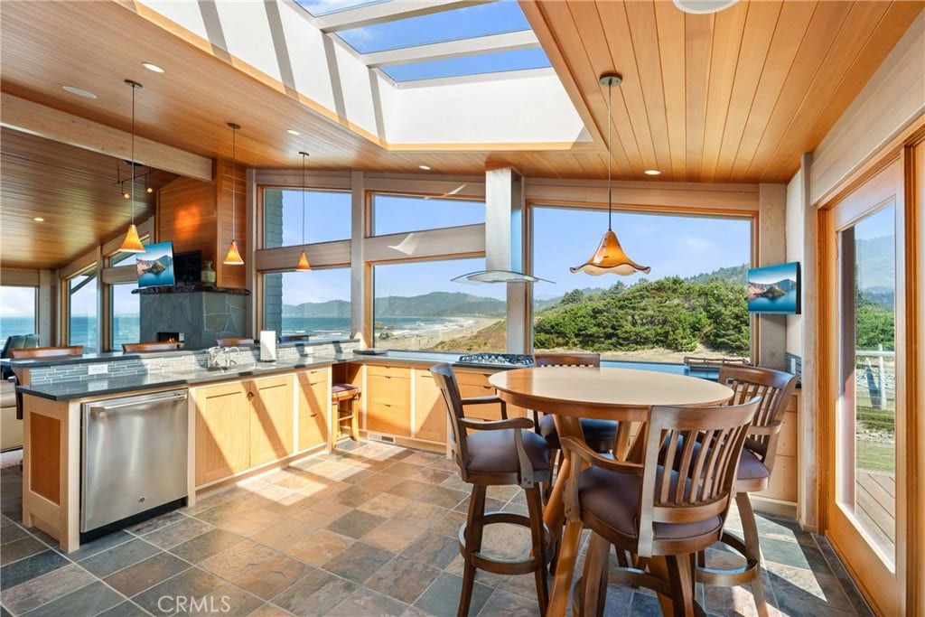405 Island View, Smith River, CA 95567
