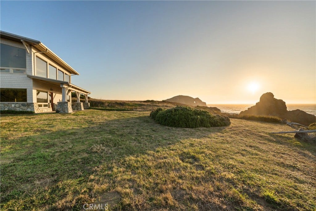 405 Island View, Smith River, CA 95567