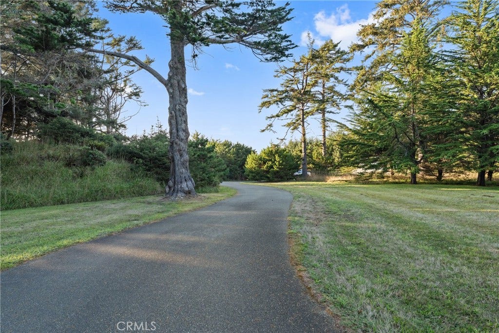 405 Island View, Smith River, CA 95567