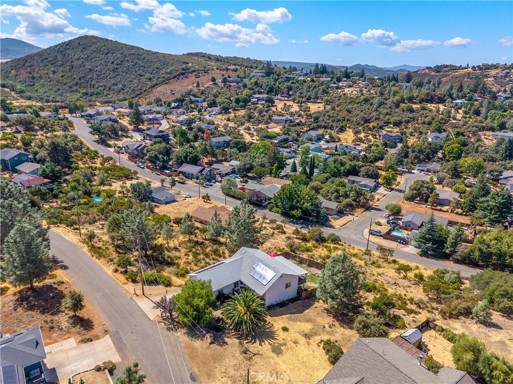 5289 Olympia Drive, Kelseyville, CA 95451 5289 Olympia Drive, Kelseyville, CA 95451