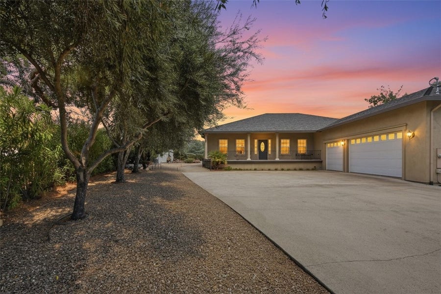 Property photo for 19512 Stonegate Road, Hidden Valley Lake, CA
