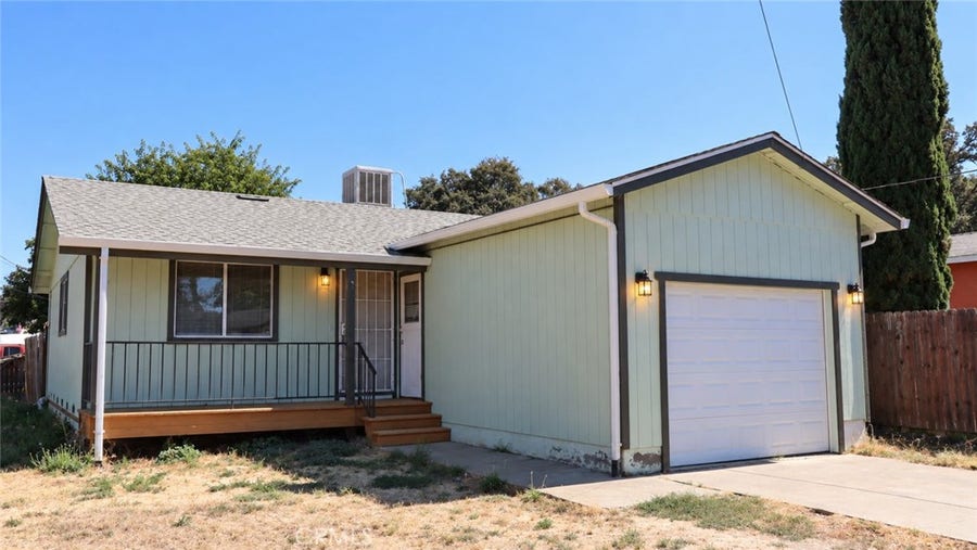 Property photo for 3910 Vista Robles Way, Clearlake, CA