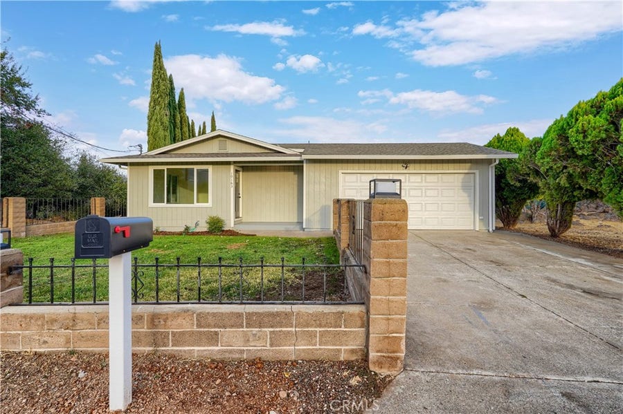 Property photo for 10163 Del Monte Way, Kelseyville, CA
