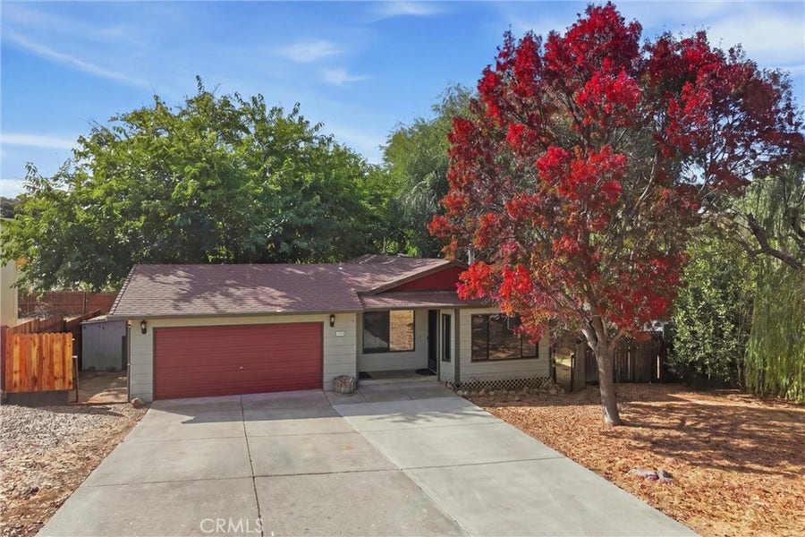 Property photo for 10555 Sunset Ridge Drive, Kelseyville, CA