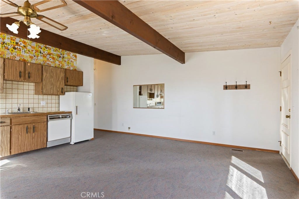 6869 Howard Avenue, Nice, CA 95464