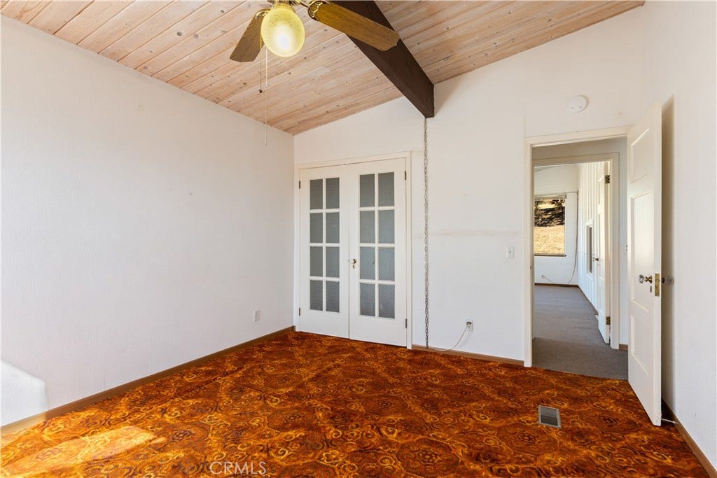 6869 Howard Avenue, Nice, CA 95464