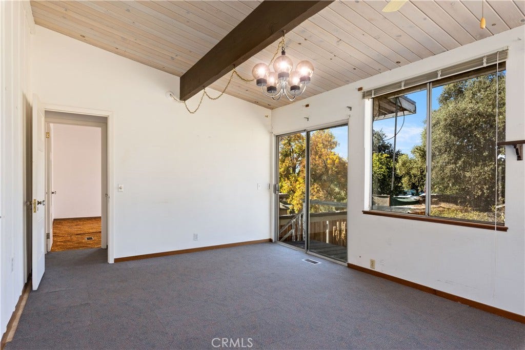 6869 Howard Avenue, Nice, CA 95464
