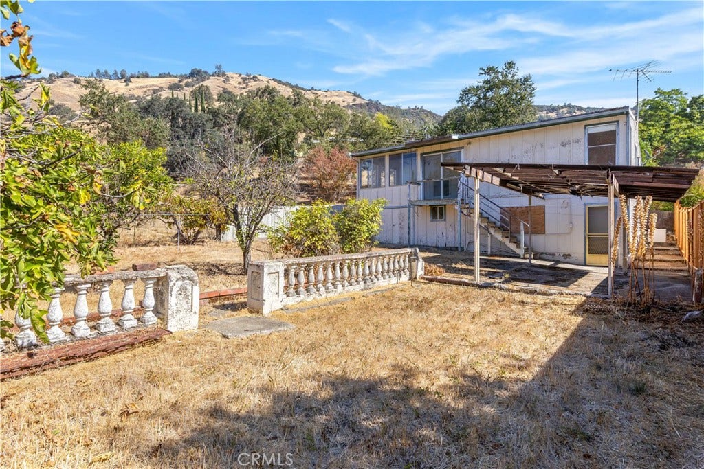 6869 Howard Avenue, Nice, CA 95464