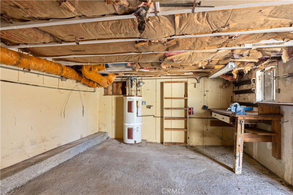 6869 Howard Avenue, Nice, CA 95464