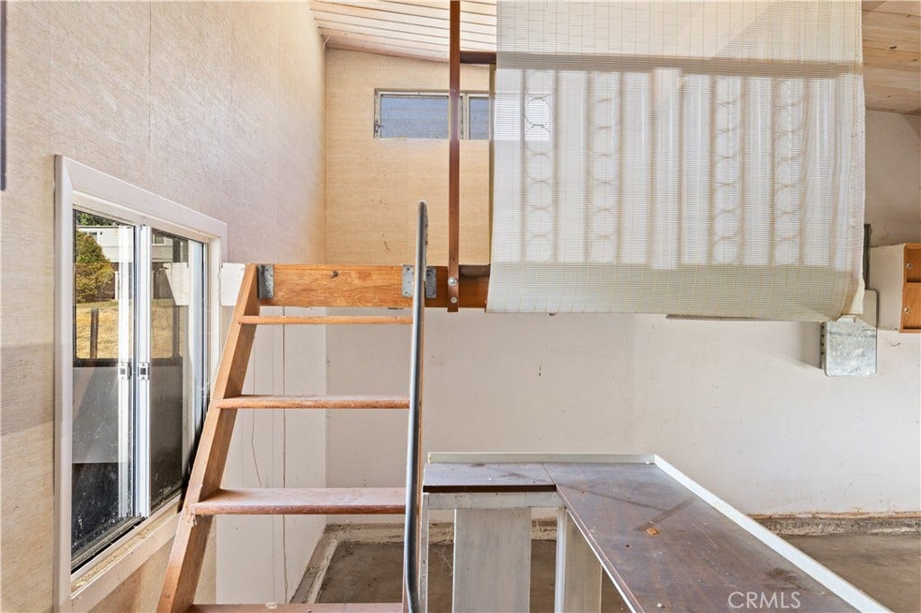 6869 Howard Avenue, Nice, CA 95464