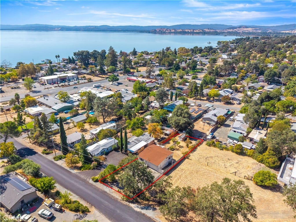 6869 Howard Avenue, Nice, CA 95464