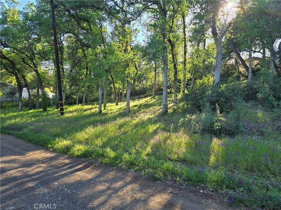 Property photo for 6176 Armijo Avenue, Clearlake, CA