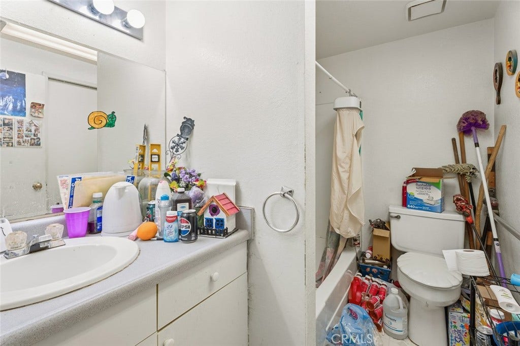 1124 Locust Street, Willits, CA 95490 1124 Locust Street, Willits, CA 95490