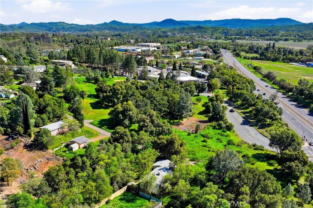 15560 20th Avenue, Clearlake, CA 95422 15560 20th Avenue, Clearlake, CA 95422