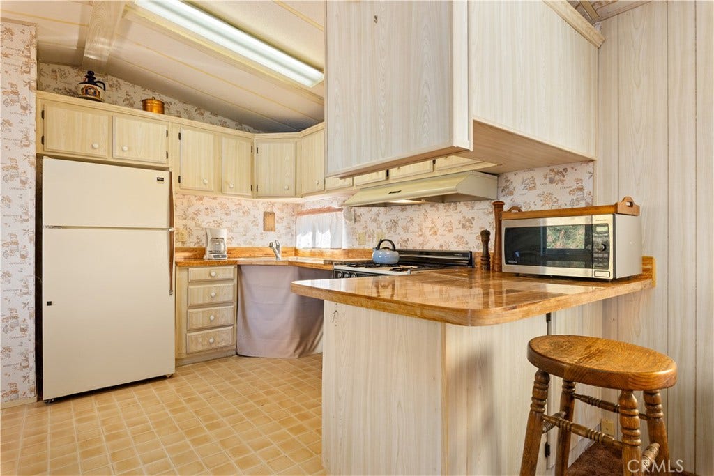11411 Lakeshore Drive, Clearlake, CA 95422 11411 Lakeshore Drive, Clearlake, CA 95422