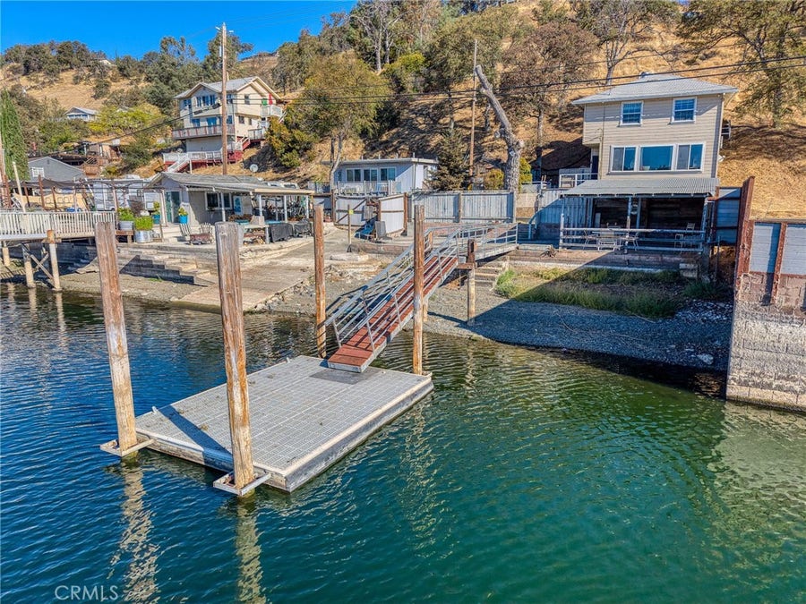 Property photo for 13130 Lakeshore Drive, Clearlake, CA