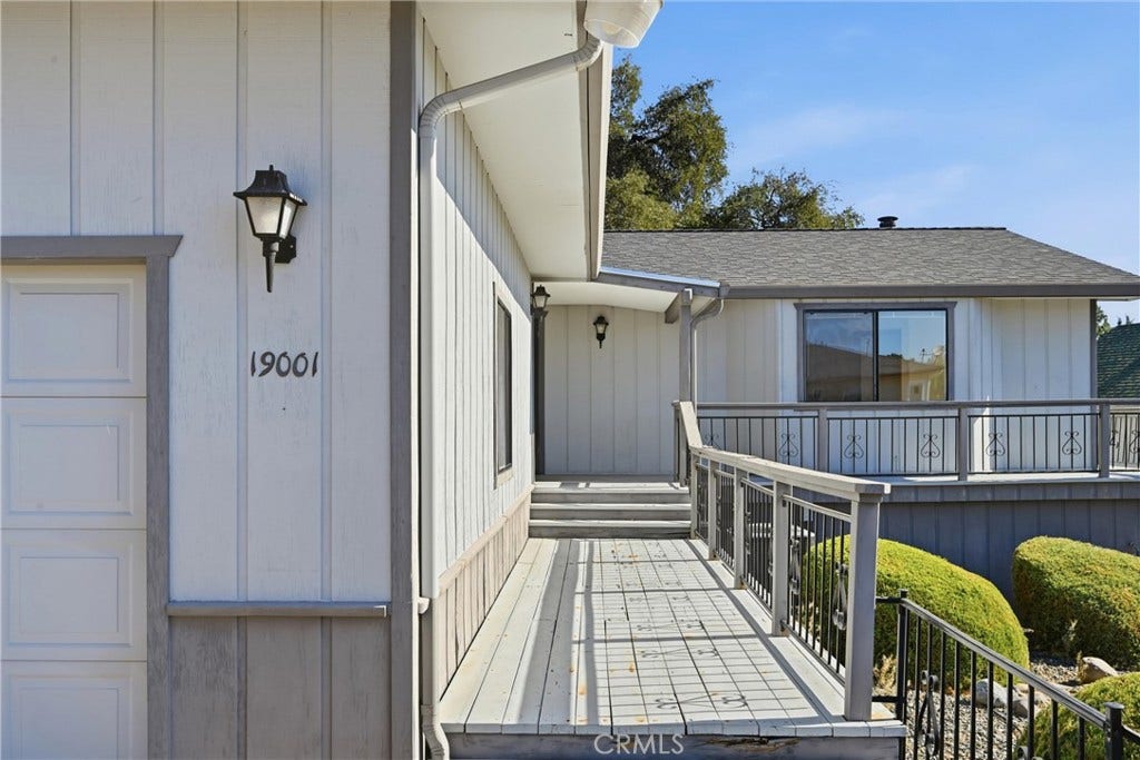 19001 Spyglass, Hidden Valley Lake, CA 95467