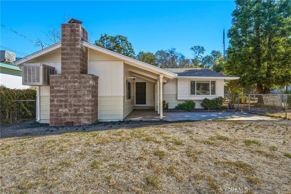 4262 Country Club, Lucerne, CA 95458