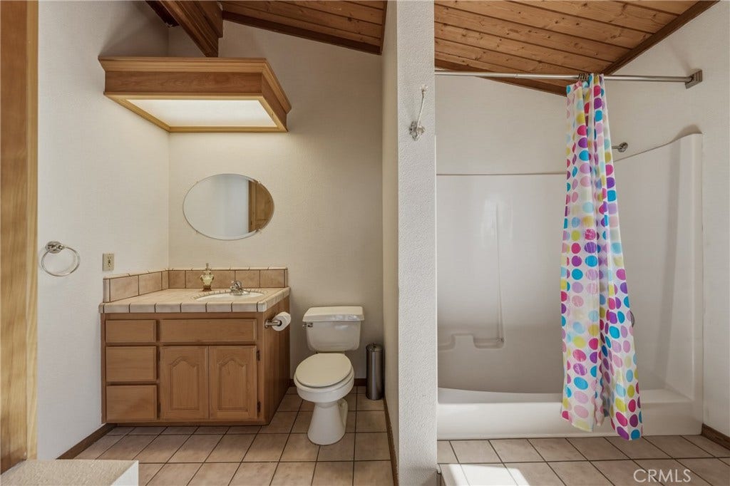 2535 Sherman Street, Nice, CA 95464 Upstairs bathroom